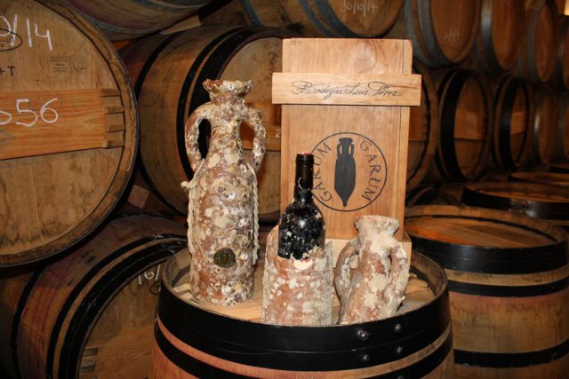 vino-garum-envejecido-bajo-el-mar-bodegas-luis-perez.jpg